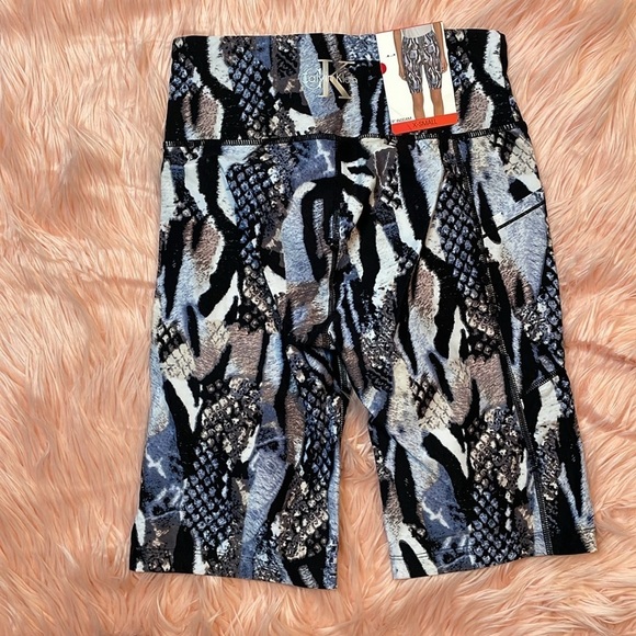 NWT Calvin Klein Animal Print 9” Biker Shorts Size XS - Picture 3 of 7